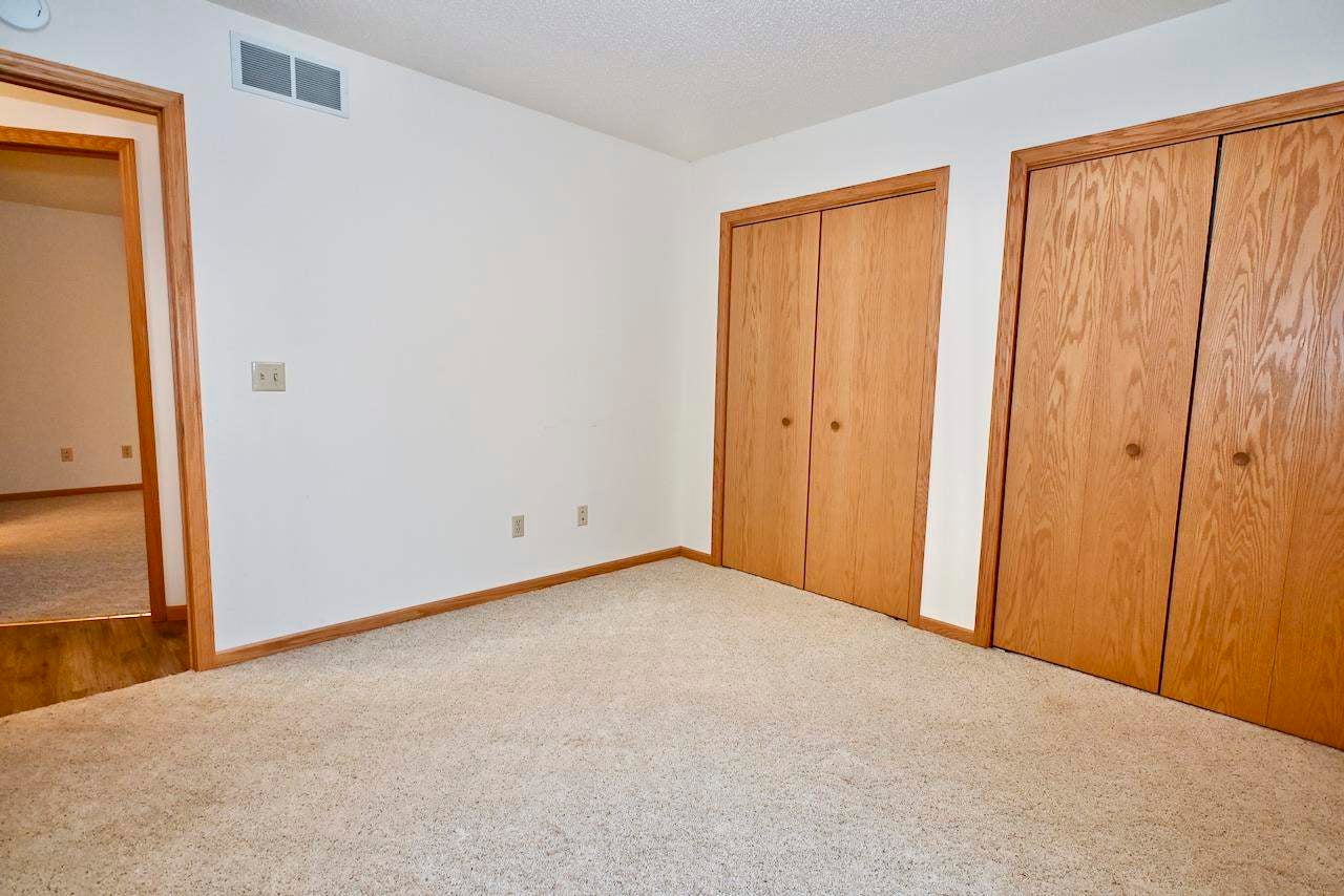 208 Valley Road Williamsburg, IA 52361 - Photo 6 of 7 Gallery Image 6