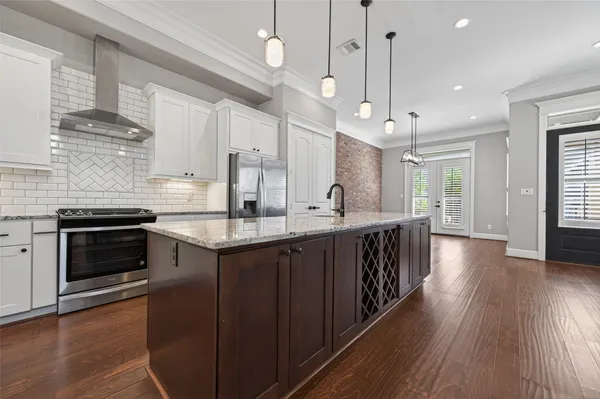 $719,000 | 823 West 21st Street, Houston, TX 77008