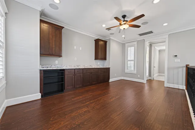 $749,000 | 823 West 21st Street, Houston, TX 77008