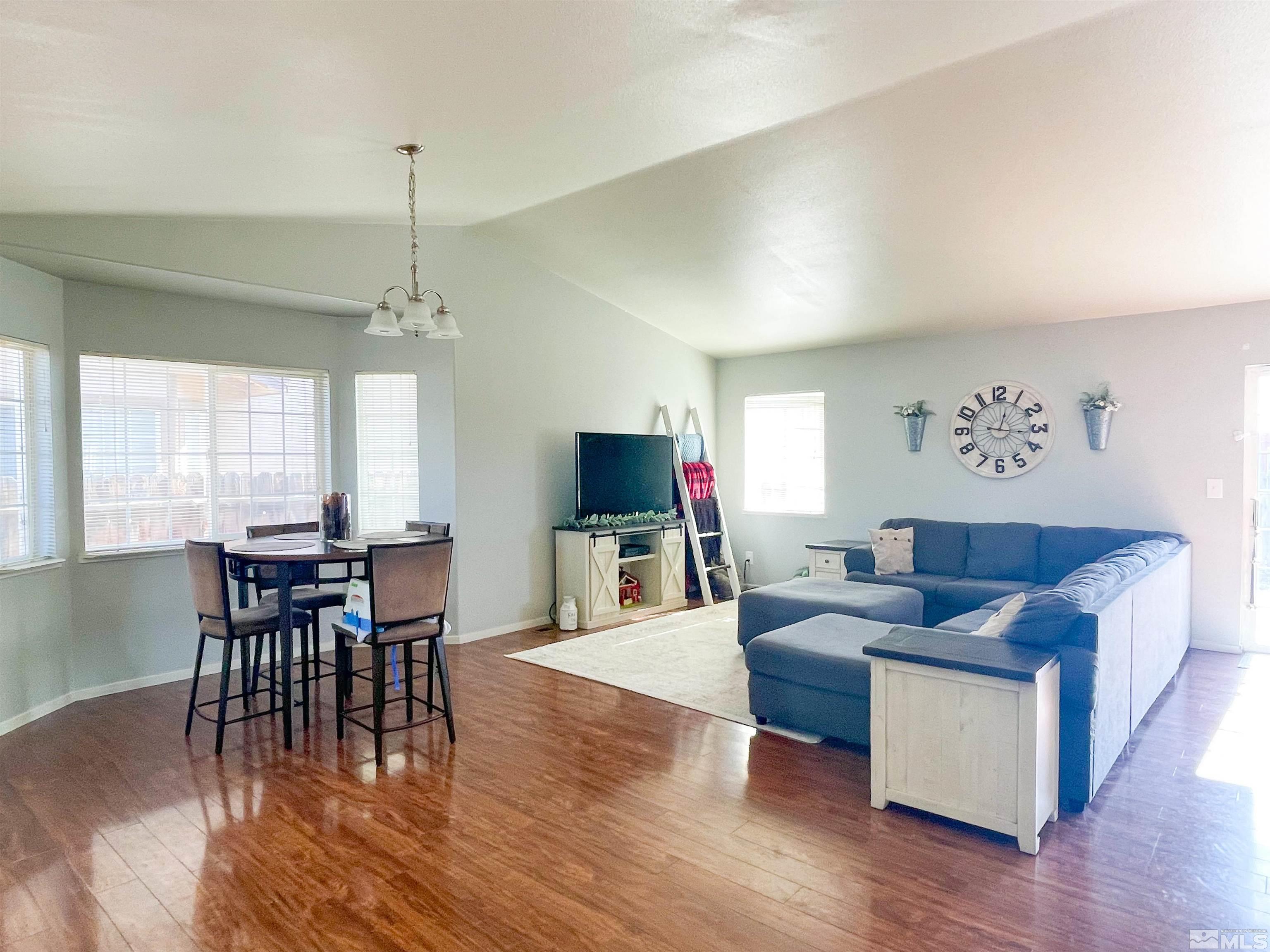 369 Dianna Way Fallon, NV 89406 - Photo 3 of 19 Photo 3