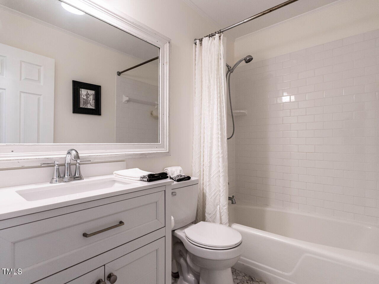 505 Harvard Street Raleigh, NC 27609 - Photo 27 of 35 026-1280x960-bathroom