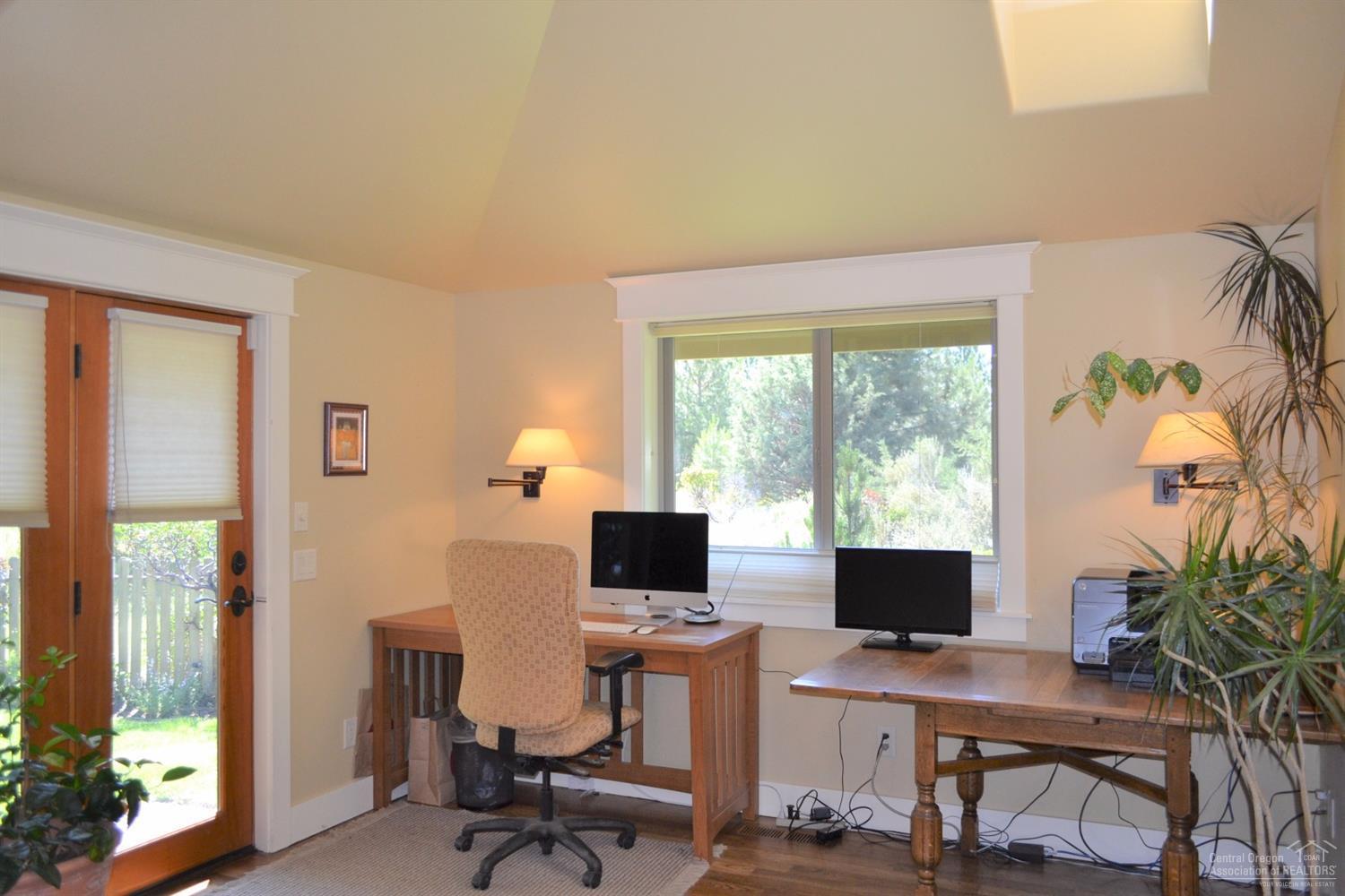61435 West Ridge Ave Bend Bend, OR 97702 - Photo 14 of 25 Gallery Image 14