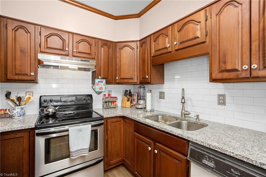 104 Pebble Rdg Lane Winston-Salem, NC 27104 - Photo 14 of 29 Gallery Image 14
