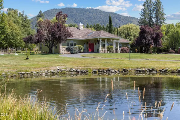 $1,399,000 | 710 Debrick Way, Grants Pass, OR 97526