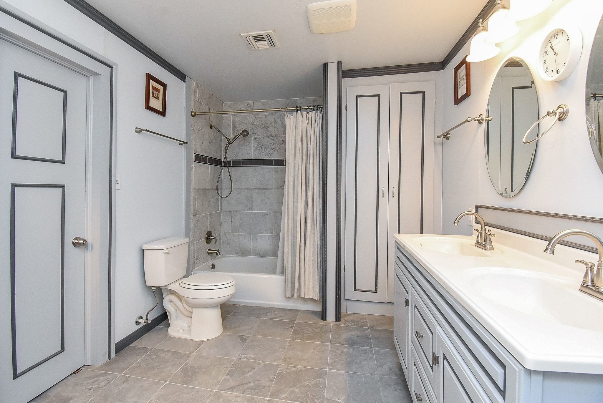 807 Clipson Road Eagle Lake, TX 77434 - Photo 18 of 31 a bathroom with a sink toilet and shower