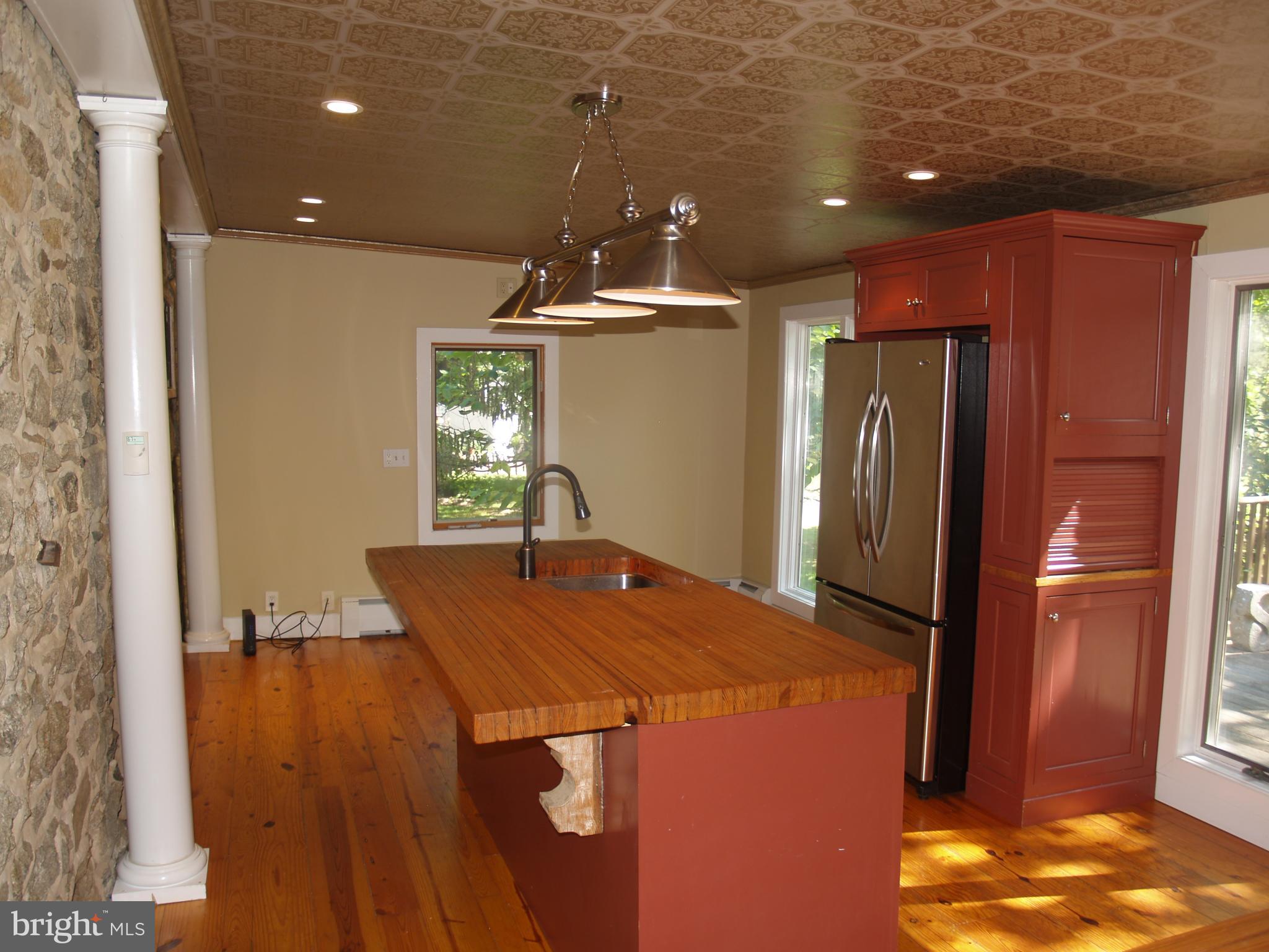 10 5 Points Road Barto, PA 19504 - Photo 10 of 27 Gallery Image 10