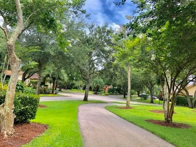 $6,750 | 2662 Northwest 42nd Street, Boca Raton, FL 33434