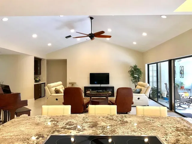 $6,750 | 2662 Northwest 42nd Street, Boca Raton, FL 33434