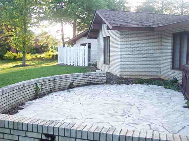 608 Roper Mountain Road Greenville, SC 29615 - Photo 4 of 21