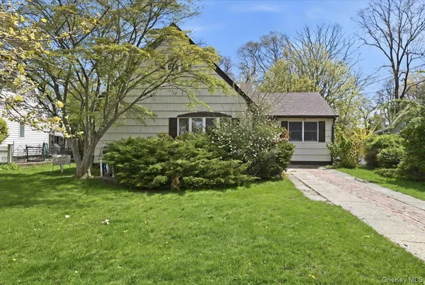 $649,000 | 49 Forrest Place, Amityville, NY 11701