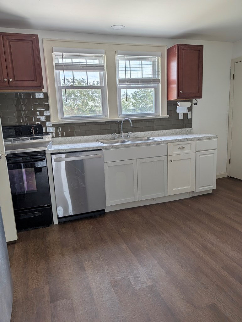 32533 Chincoteague Road New Church, VA 23415 - Photo 3 of 14