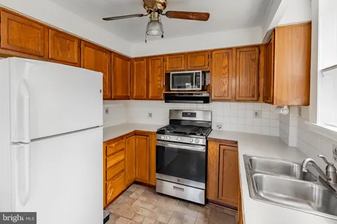 $370,000 | 601 Georges Lane, Ardmore, PA 19003