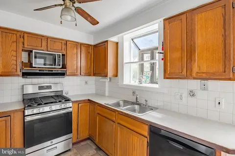 $370,000 | 601 Georges Lane, Ardmore, PA 19003