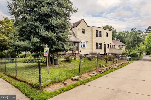 $370,000 | 601 Georges Lane, Ardmore, PA 19003