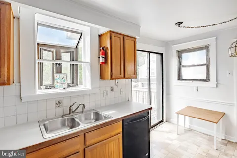 $370,000 | 601 Georges Lane, Ardmore, PA 19003