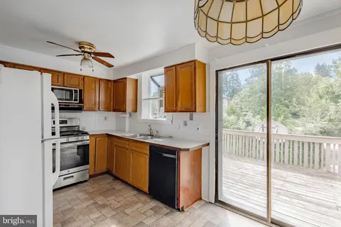 $370,000 | 601 Georges Lane, Ardmore, PA 19003