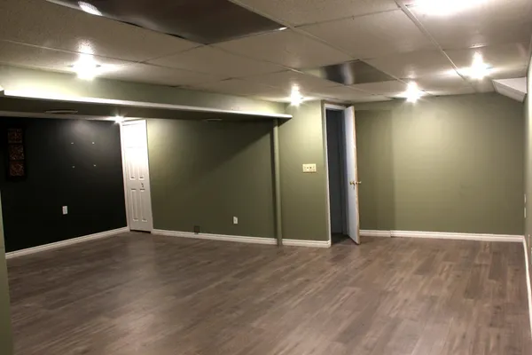 $2,100 | 43592 Champlain Court, Canton, MI 48188