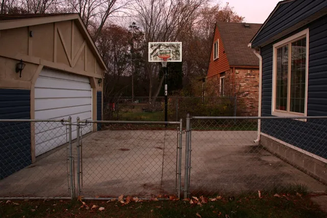 $2,100 | 43592 Champlain Court, Canton, MI 48188