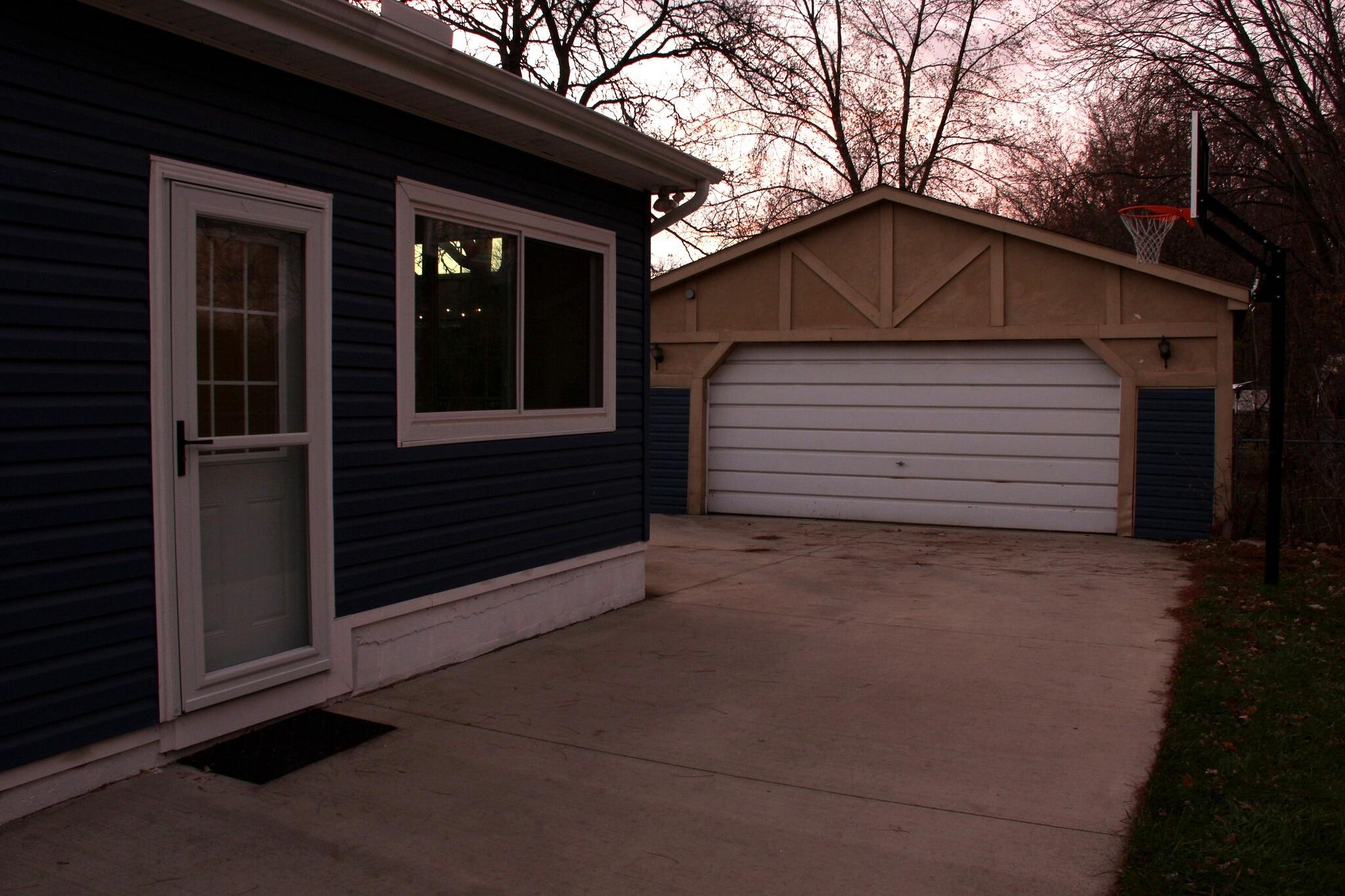 43592 Champlain Court Canton, MI 48188 - Photo 25 of 29 IMG_1297_MLS_Light