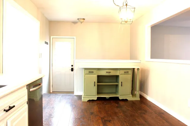 $2,100 | 43592 Champlain Court, Canton, MI 48188