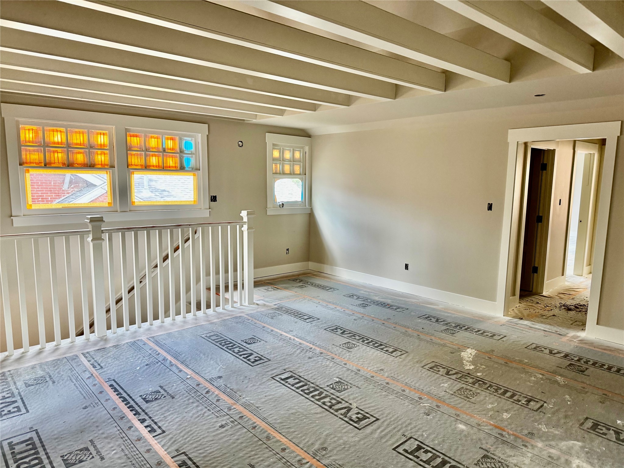 2602 Whitney Street Houston, TX 77006 - Photo 6 of 16 2nd Floor game room