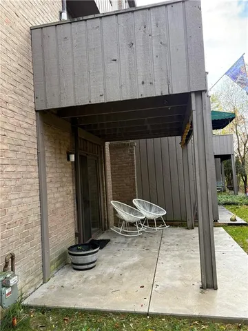 $215,000 | 264 Elm Court, Pittsburgh, PA 15237