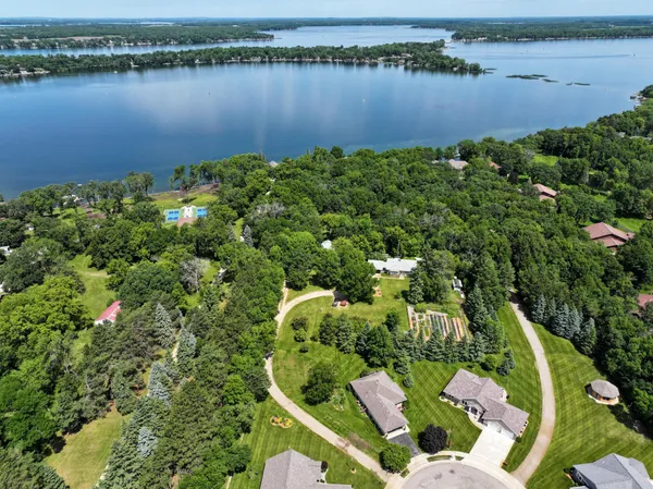 $798,500 | 2684 Cherry Ln Court Northeast, Alexandria, MN 56308