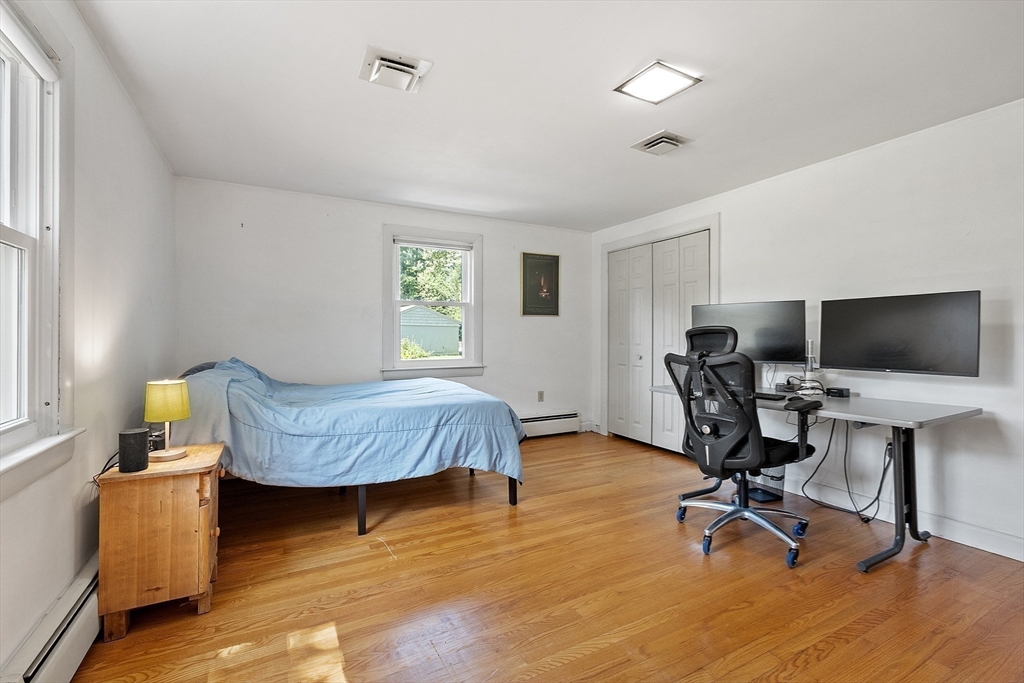 275 Cordaville Road Ashland, MA 01721 - Photo 23 of 39 a livingroom with workspace and a window
