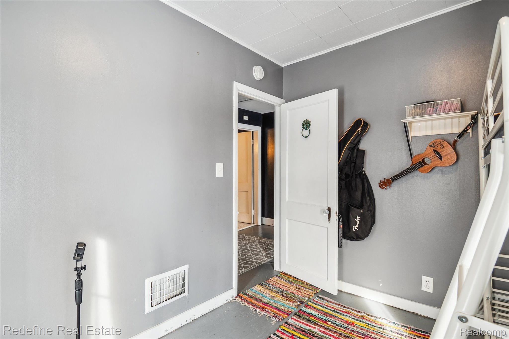 41810 Savage Road Belleville, MI 48111 - Photo 24 of 43 Gallery Image 24