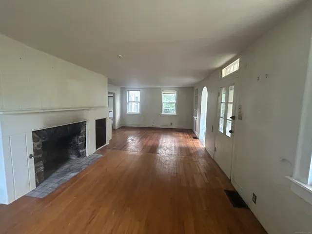 $245,000 | 34 Beacon Road, Bethany, CT 06524