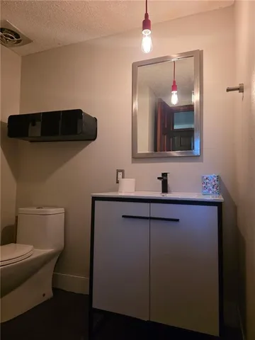 $2,600 | Undisclosed Address, River Ridge, LA 70123