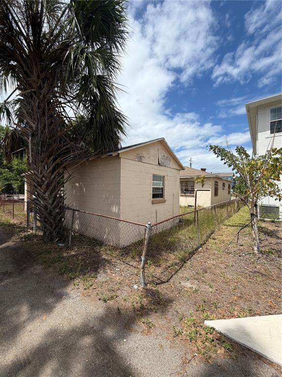 2342 West Chestnut Street Tampa, FL 33607 - Photo 10 of 19