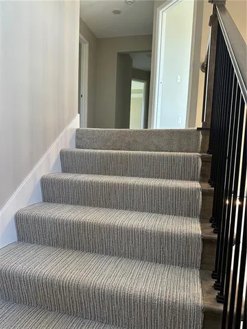 $559,900 | 1521 Southwest Hedgewood Lane, Lee's Summit, MO 64081