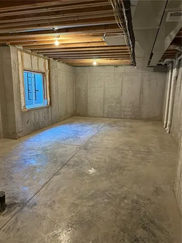 $559,900 | 1521 Southwest Hedgewood Lane, Lee's Summit, MO 64081