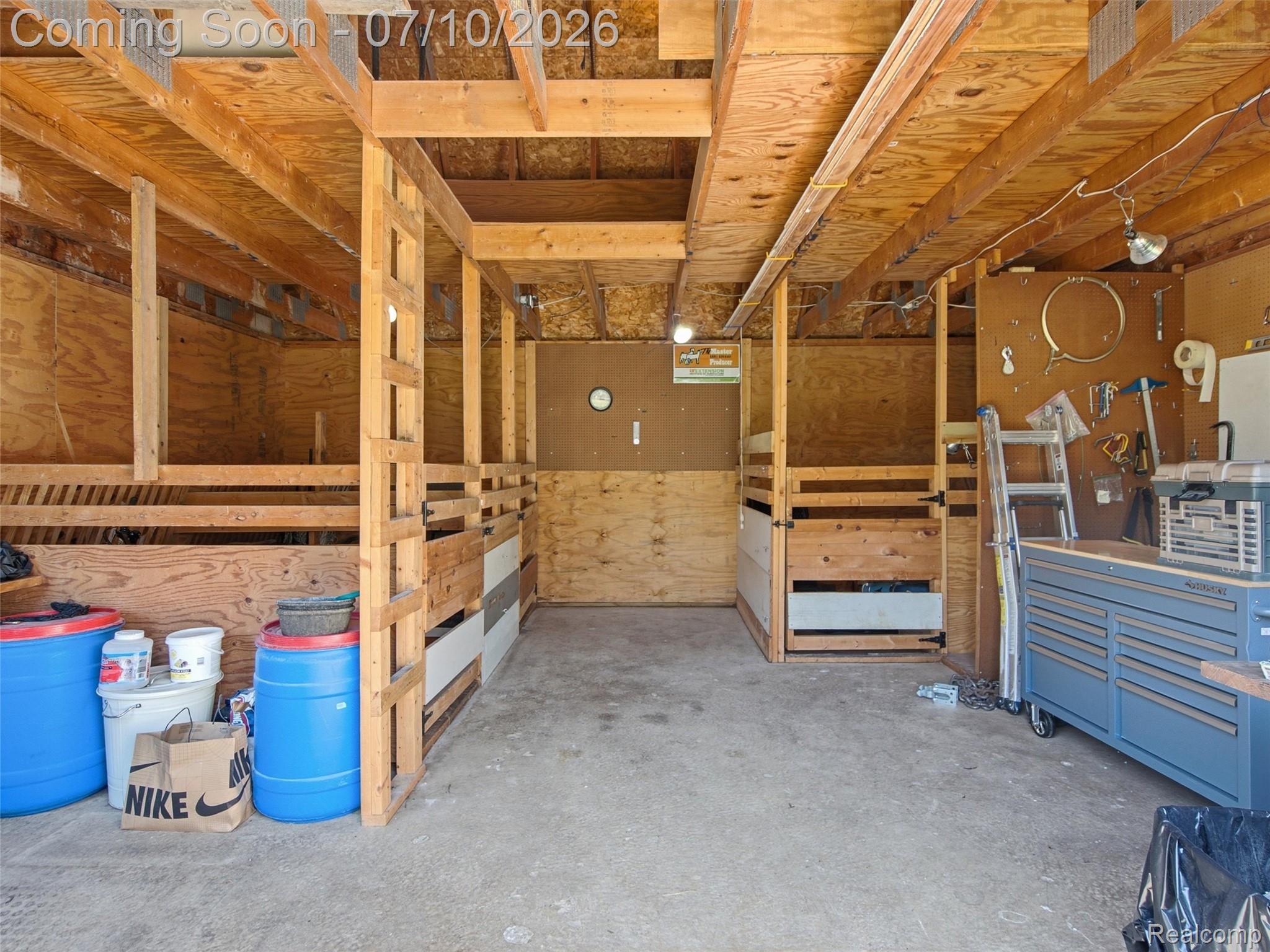 670 West Snell Road Rochester, MI 48306 - Photo 57 of 76 072-DSC09401.jpg
