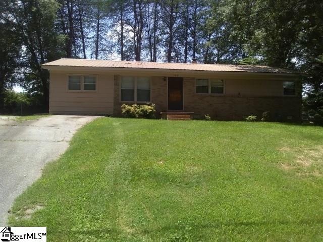 202 Ruth Drive Easley, SC 29640 - Photo 1 of 17