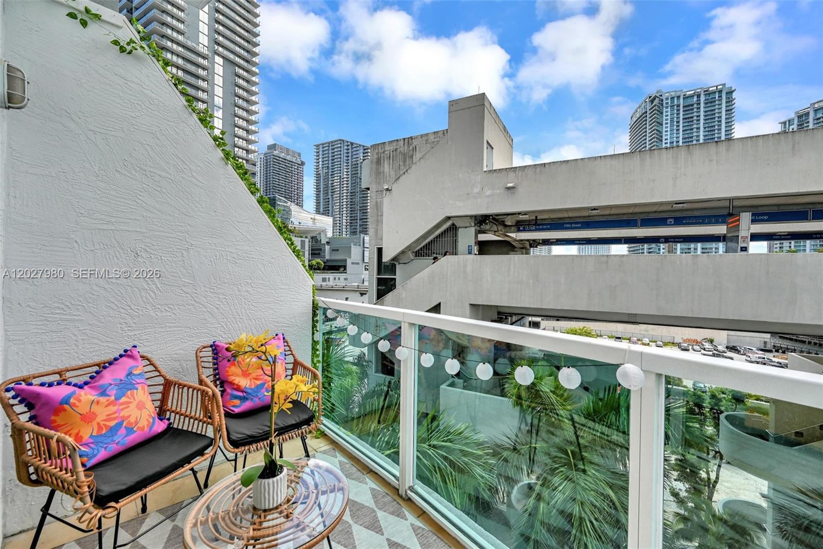 41 Southeast 5th Street, Unit 517 Miami, FL 33131 - Photo 33 of 49