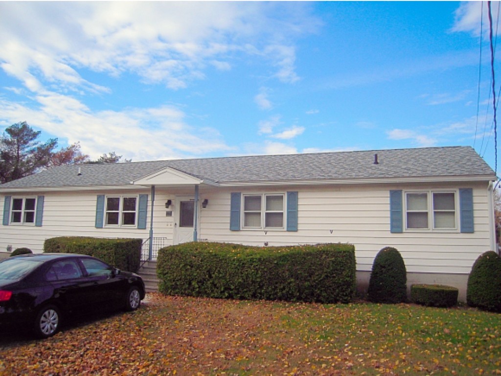 346 Bay Road Shelburne, VT 05482 - Photo 2 of 30 Gallery Image 2