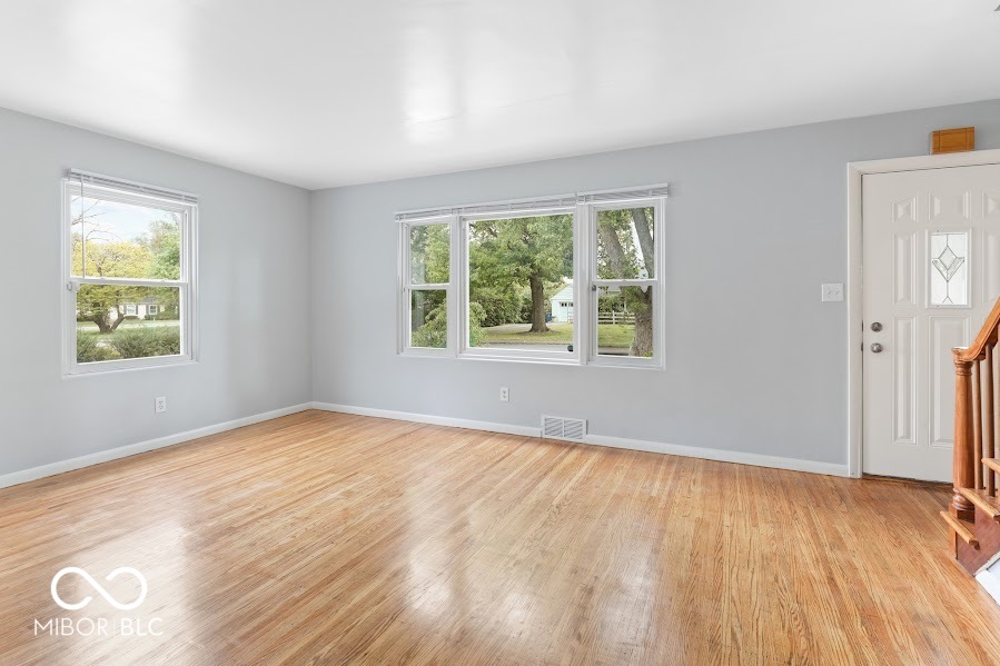 6338 Douglas Road Indianapolis, IN 46220 - Photo 5 of 23 Gallery Image 5