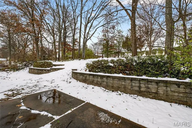 $495,000 | 15556 Country Ridge Drive, Chesterfield, MO 63017