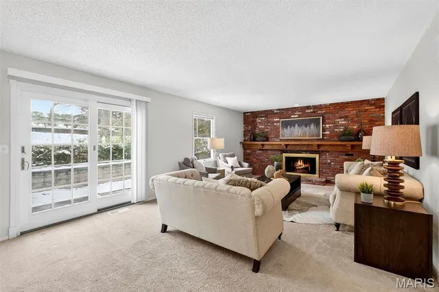 $495,000 | 15556 Country Ridge Drive, Chesterfield, MO 63017