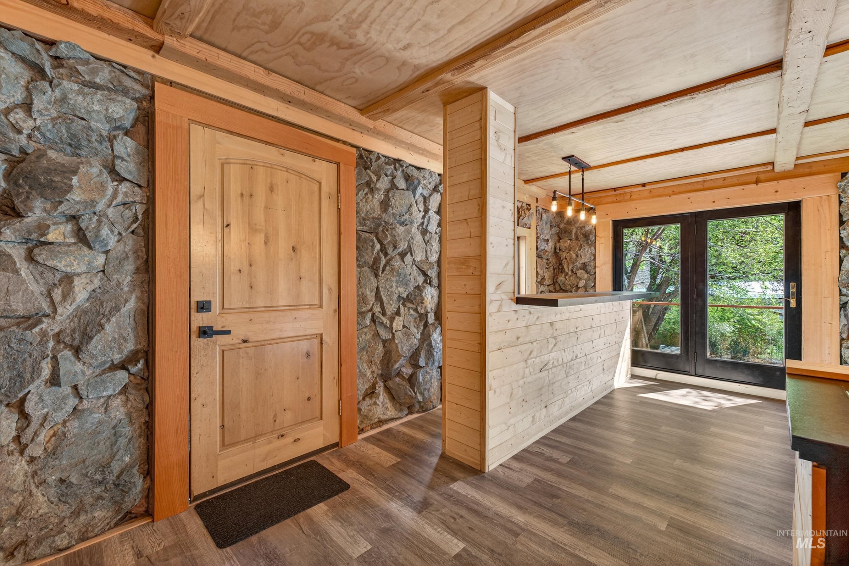 543 North Main Street Riggins, ID 83549 - Photo 9 of 46 Foyer featuring dark wood-style flooring