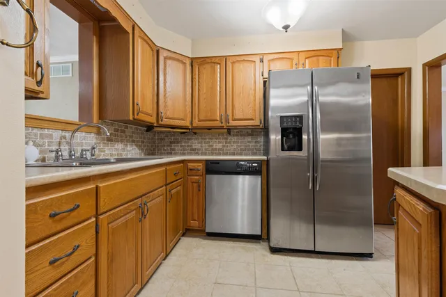 $259,042 | 6212 Auburn Street, Rockford, IL 61101