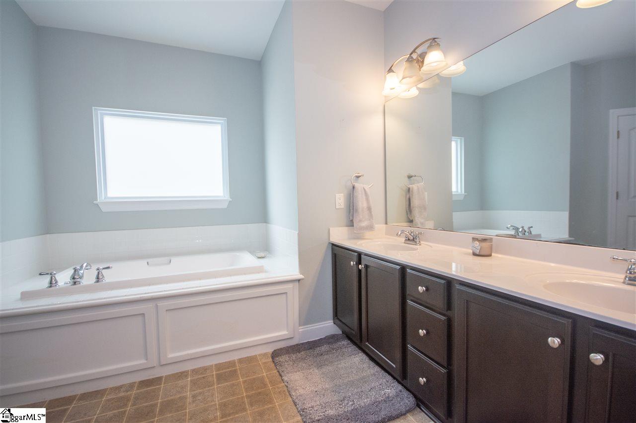 841 Melton Road Liberty, SC 29657 - Photo 8 of 36