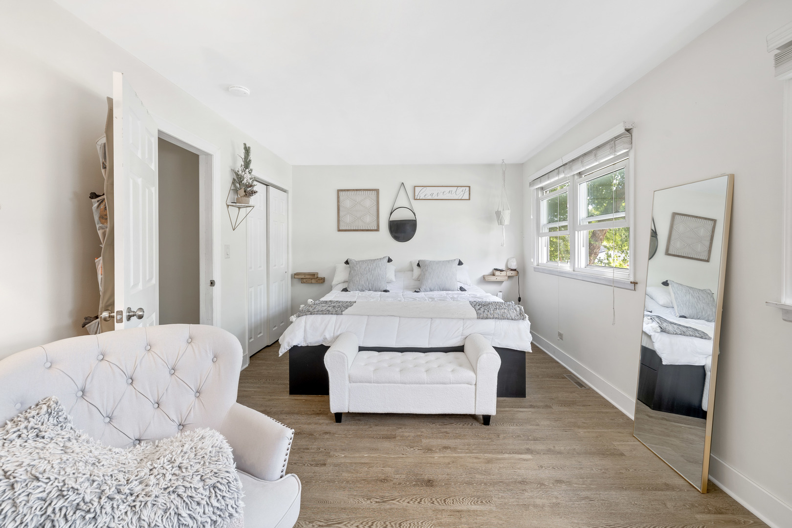 732 Sandy Lane Des Plaines, IL 60016 - Photo 8 of 17 a living room with furniture and a window