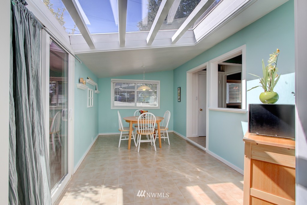 1024 North 36th Street Renton, WA 98056 - Photo 7 of 17