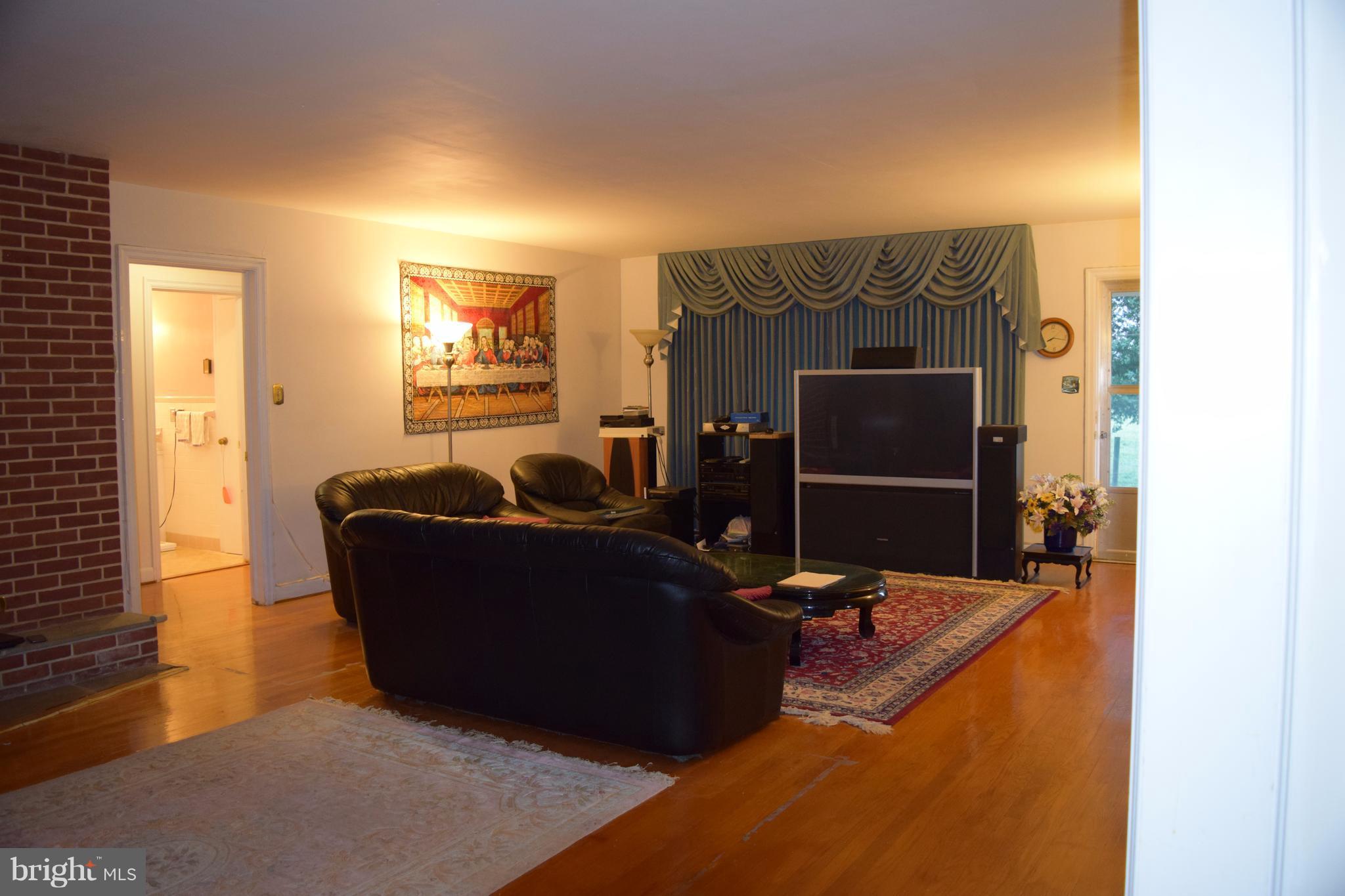 1745 Keysville Bruceville Road Keymar, MD 21757 - Photo 22 of 30 Living Room