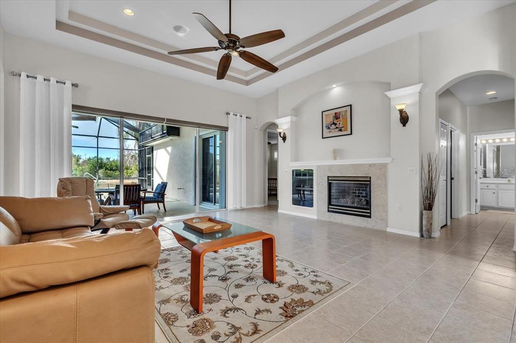 7626 Desert Inn Way Lakewood Ranch, FL 34202 - Photo 8 of 58 Gallery Image 8