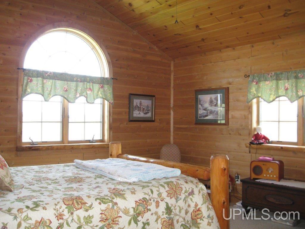 1460 17th Road Bark River, MI 49807 - Photo 20 of 36 Gallery Image 20