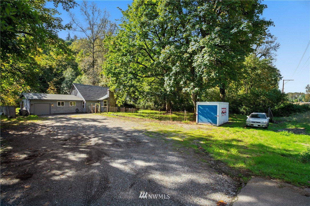 17823 Renton-Maple Valley Road Renton, WA 98058 - Photo 3 of 24